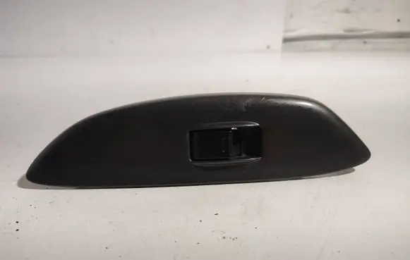 Toyota Yaris Electric window control switch