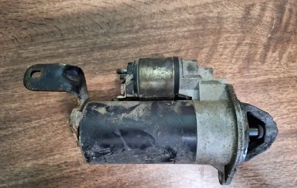 Opel Zafira A Starter motor 0001109062