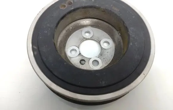 Audi A4 S4 B7 8E 8H Crankshaft pulley 06B105243F