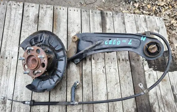 KIA Ceed Stub axle 