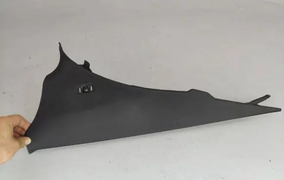 BMW 7 G11 G12 (B) pillar trim (top) 7355285 51437355285