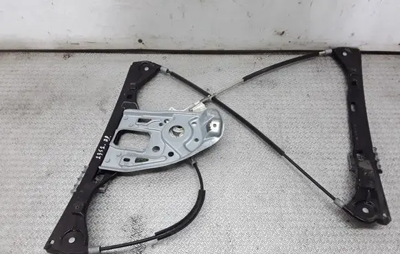 Mercedes-Benz C W203 Front door electric window regulator 