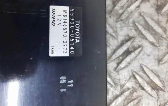 Toyota Avensis T250 Climate control unit