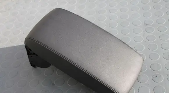 Suzuki SX4 S-Cross Armrest 