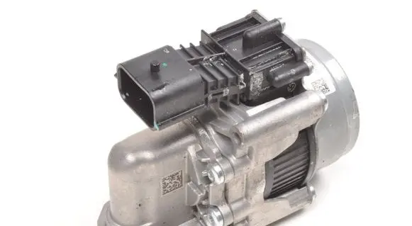 Volvo XC40 Oil pump 32444083