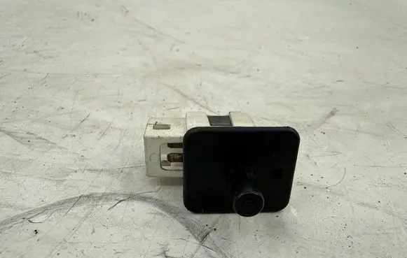 Mercedes-Benz C W203 Front door sensor coupe 2028209410
