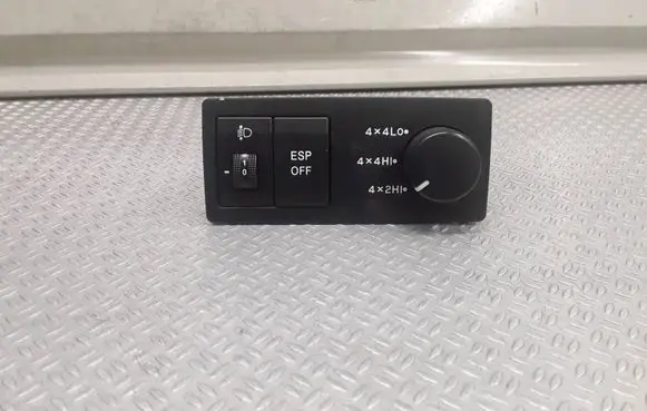 Differential lock switch