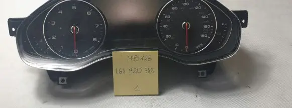Audi A6 C7 Speedometer (instrument cluster) 4G8920982