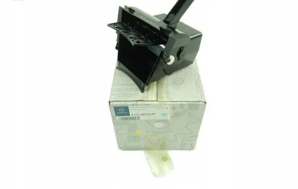 Mercedes-Benz E W211 Car ashtray A2116800350