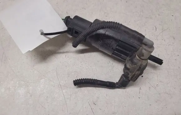 Windscreen/windshield washer pump