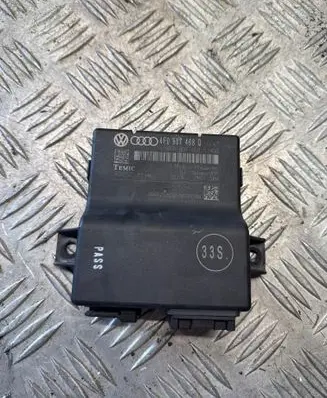Audi Q7 4L Gateway control module 4F0907468Q