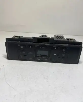 Audi A4 S4 B5 8D Climate control unit 8D0820043M 5HB00790805 D540000
