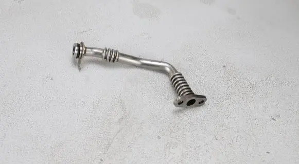 Volkswagen Tiguan Turbo turbocharger oiling pipe/hose 04L145736H