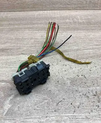 Volkswagen Transporter - Caravelle T4 Plug wire 443937529 Used