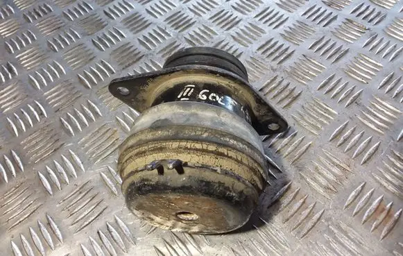 Volkswagen Golf III Engine mount bracket 1H0199625 1H0199611