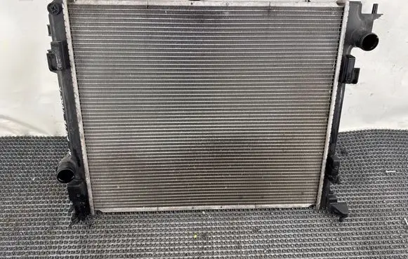 Nissan X-Trail T32 Coolant radiator 214104BE0A