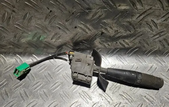 Peugeot 205 Wiper control stalk