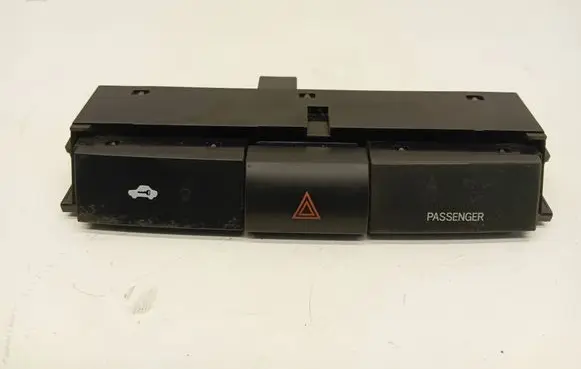 Toyota Corolla Verso AR10 Hazard light switch 153965