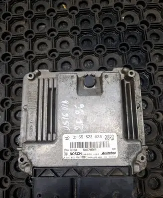 Opel Insignia A Engine control unit/module 55573539 55573560 0281015774