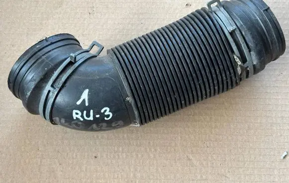 Air intake hose/pipe