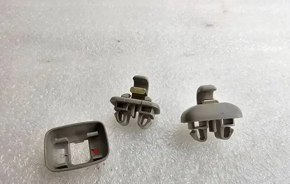 Sun visor clip/hook/bracket