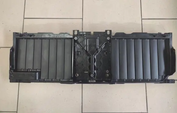 Mercedes-Benz S W223 Radiator trim A2235006200