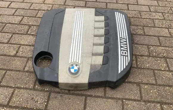 Engine cover (trim)