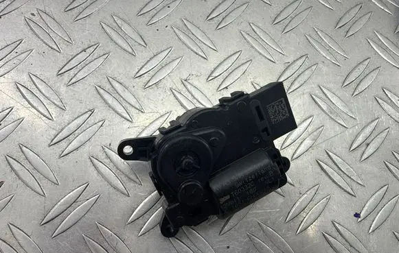Volkswagen PASSAT B8 Air flap motor/actuator 5WA907511