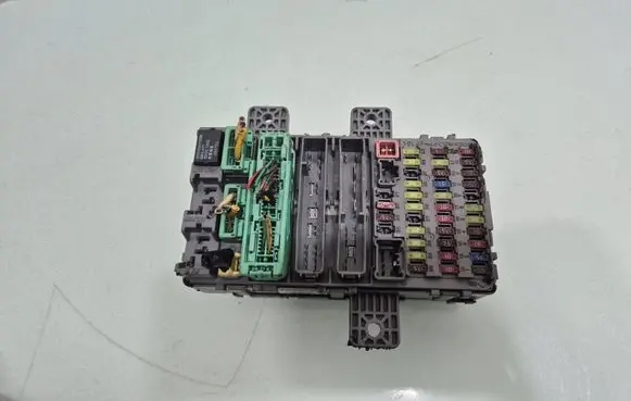 Honda Civic Fuse module SMGG230