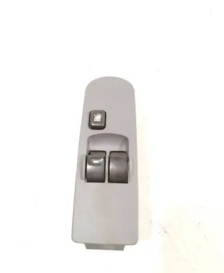 Mitsubishi Colt Electric window control switch MR587959 2256TH6 C8DD342M