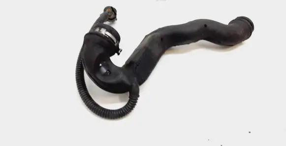 Volvo V70 Breather/breather pipe/hose 30788009