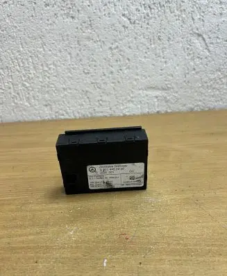 Mercedes-Benz E W211 Door central lock control unit/module A2114452600 F1221