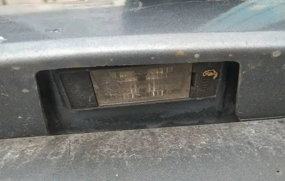Citroen C4 I Number plate light