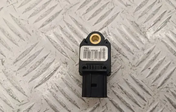 Toyota Verso Airbag deployment crash/impact sensor 8983105020