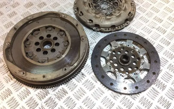 Renault Laguna III Clutch set kit 8200620330 8200421191