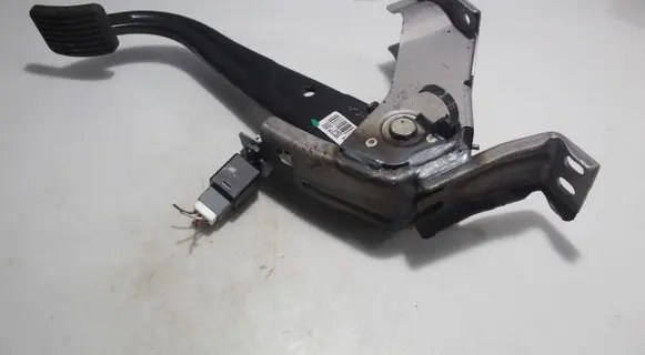 Clutch pedal