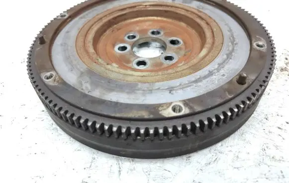 Volkswagen Polo IV 9N3 Flywheel 045105273D