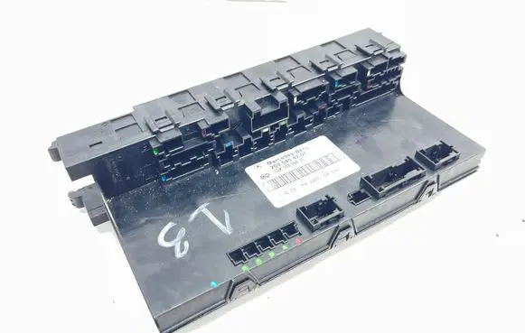 Mercedes-Benz C W203 Fuse module 2035454701 5DK00848675