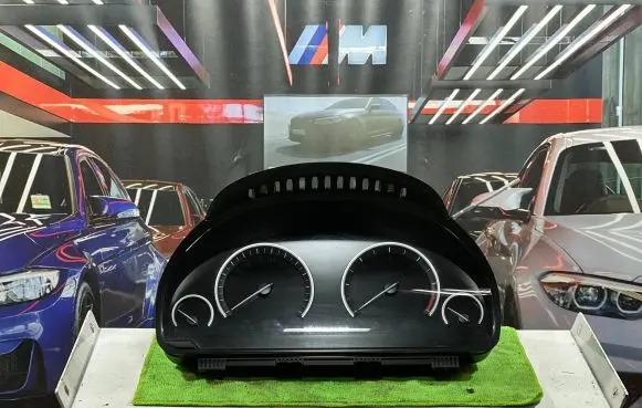 BMW 5 F10 F11 Speedometer (instrument cluster) 9291396