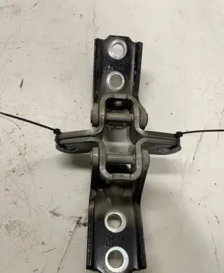 KIA Sorento Front door lower hinge 