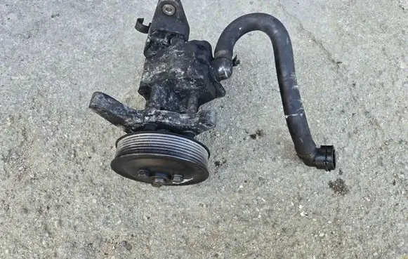 BMW X6 E71 Power steering pump 679646203