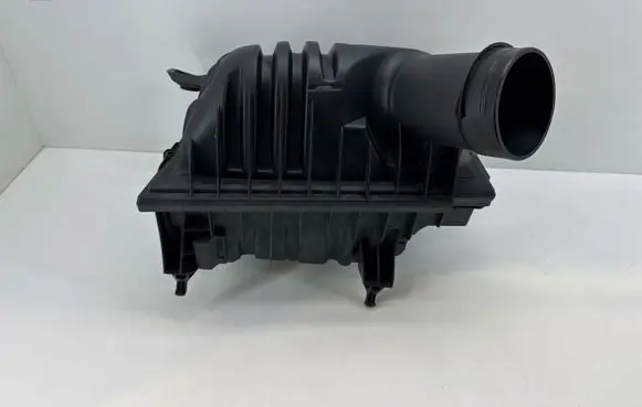 BMW 2 F45 Air filter box 8513916