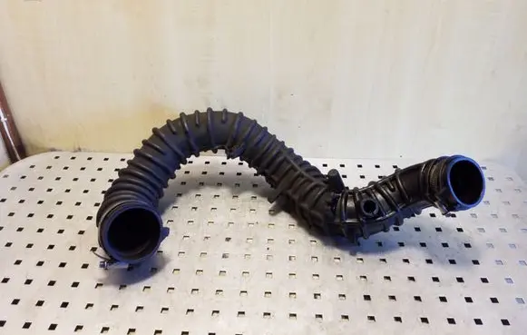 Renault Trafic II (X83) Intercooler hose/pipe 8200607746 93858731