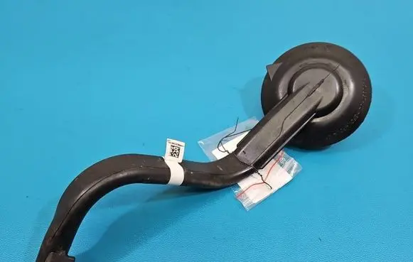 BMW iX1 Intercooler hose/pipe 5A5CVBB702 IMPRK1574274