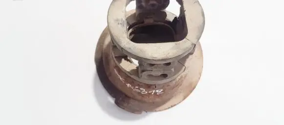 Renault 19 Coil spring mount 