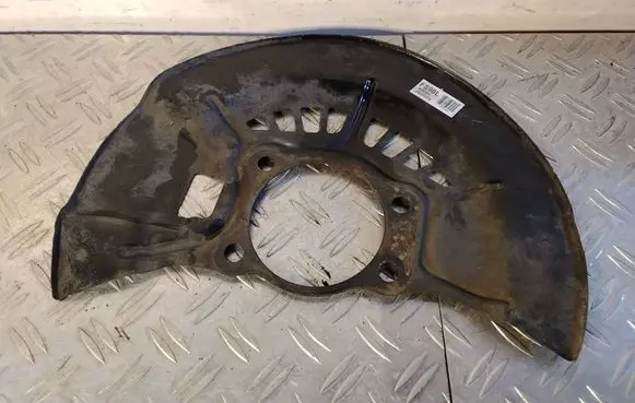 Toyota RAV 4 (XA50) Front brake disc dust cover plate 