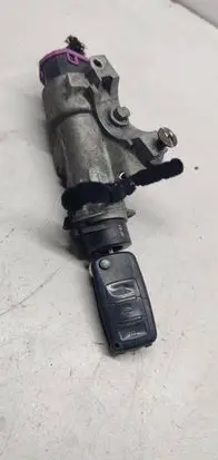 Volkswagen PASSAT B5.5 Ignition lock 4B0905851C