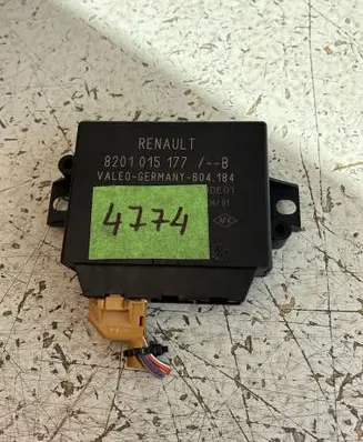 Renault Master III Parking PDC control unit/module 8201015177