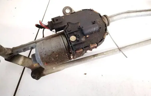 Volkswagen PASSAT B6 Wiper motor 3c1955119 0390241791