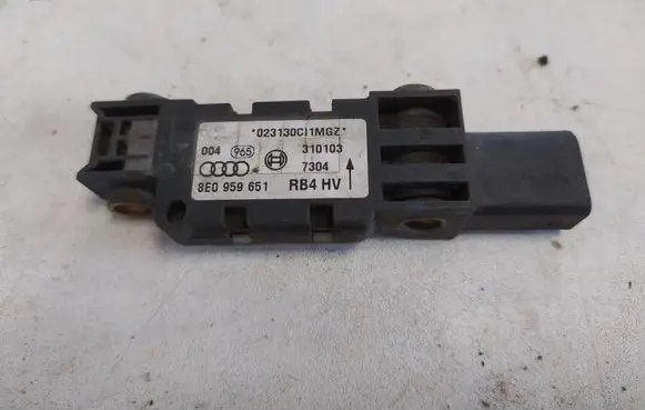 Audi A4 S4 B6 8E 8H Airbag deployment crash/impact sensor 8E0959651